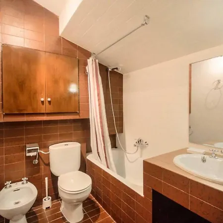 Sleeps 18 Air Con Wifi Вилла *