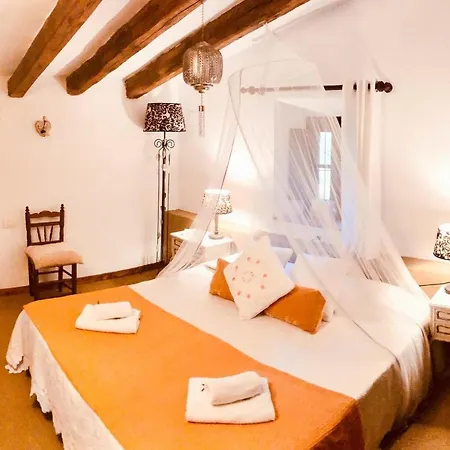 Вилла Sleeps 18 Air Con Wifi
